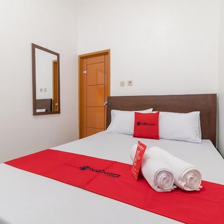 Reddoorz Syariah Near Summarecon Mall بيكاسي المظهر الخارجي الصورة