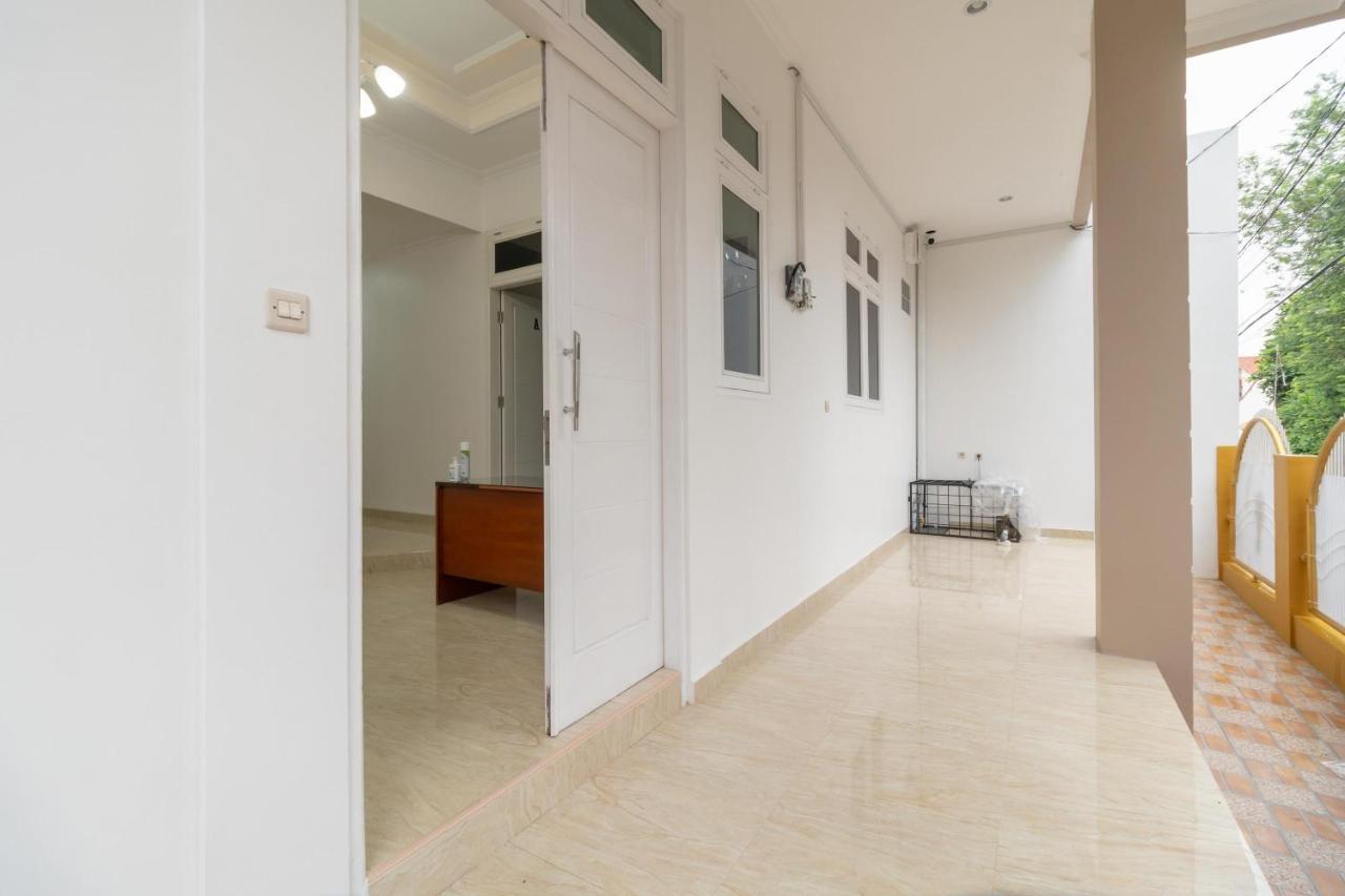 Reddoorz Syariah Near Summarecon Mall بيكاسي المظهر الخارجي الصورة